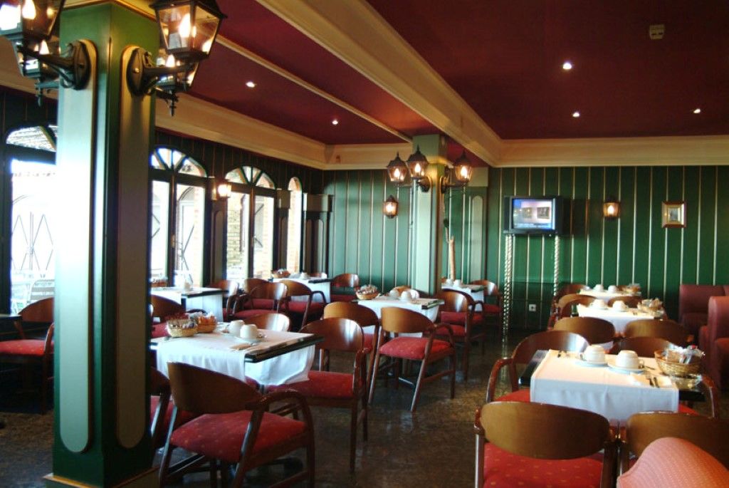 Hospedium Hotel Juan II トロ エクステリア 写真